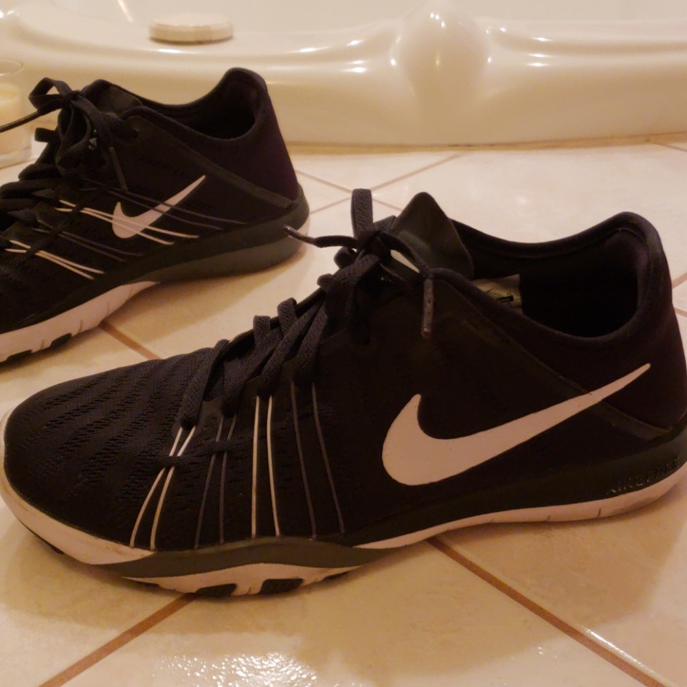 womens nike free tr6